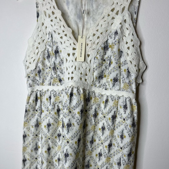 Max Studio Dresses & Skirts - Max Studio Ivory Floral Maxi Dress